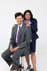 Photo of Dr. Giri Narasimhan and Dr. Kalai Mathee